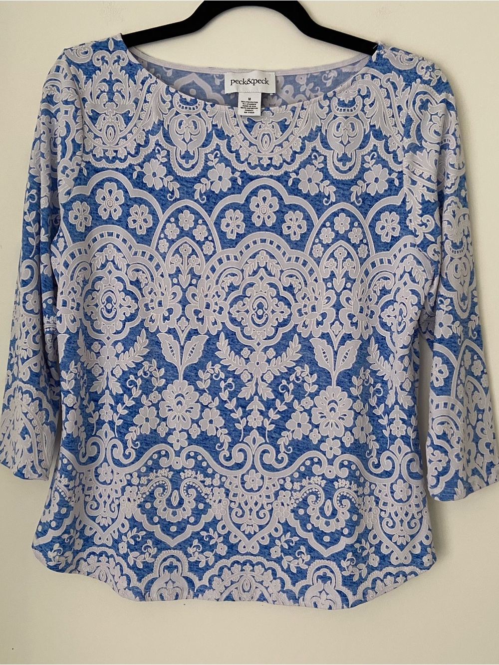 NWOT Peck & Peck Blue White Damask Paisley Boatneck Top Size Medium 3/4 Sleeve
